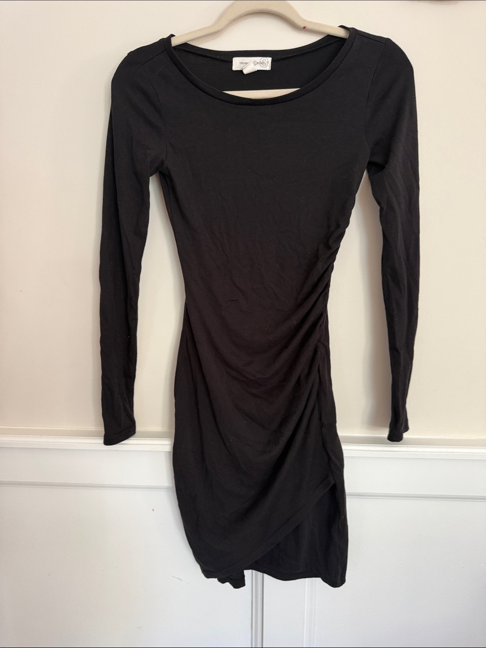 Treasure & Bond Black Long-Sleeve Side-Ruched Bodycon Dress